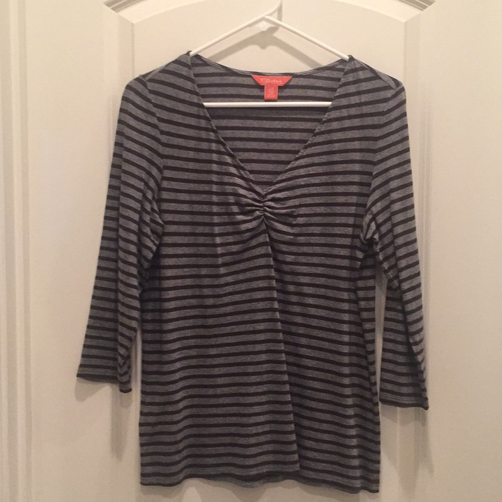 Size Large Tommy Bahama Relax top